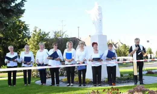 Kino-"Szenvedélyes nők"