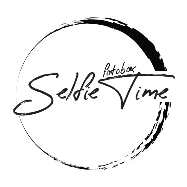 Logo selfie time